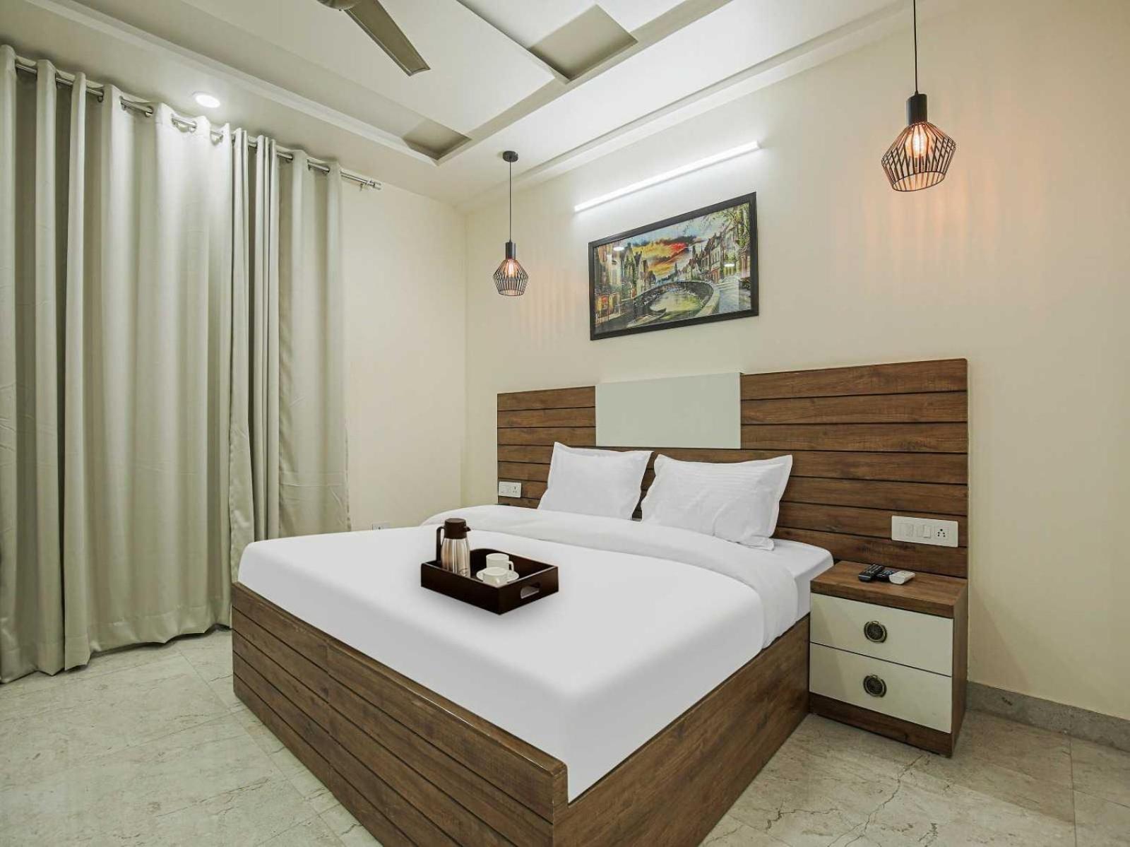 גורגאון Hotel Maharaja Palace מראה חיצוני תמונה